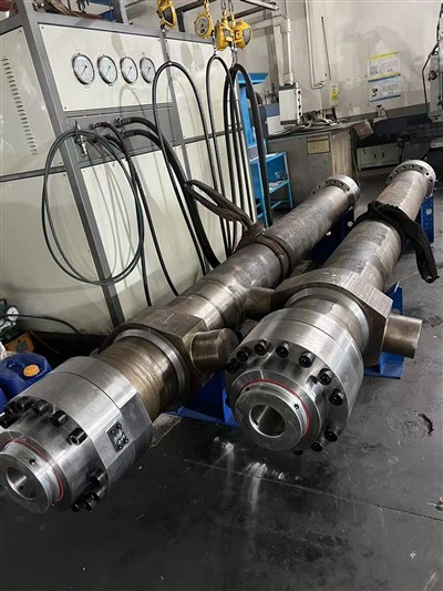 Large Hydraulic Cylinder